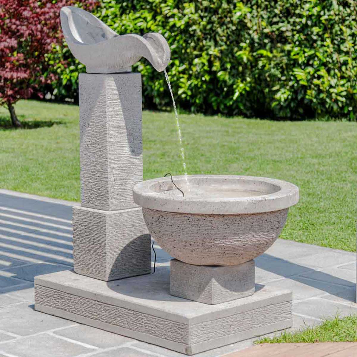 Fontaines extérieures pour Le Jardin, Bec d'eau avec Pompe