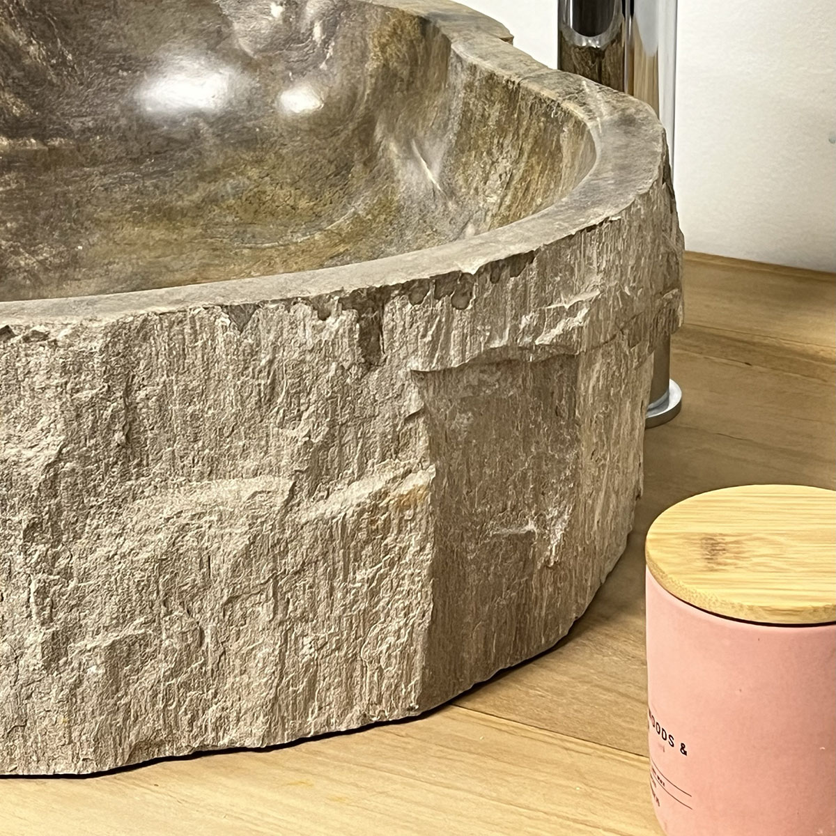 Gobelet en bois fossilisé marron - accessoire salle de bain