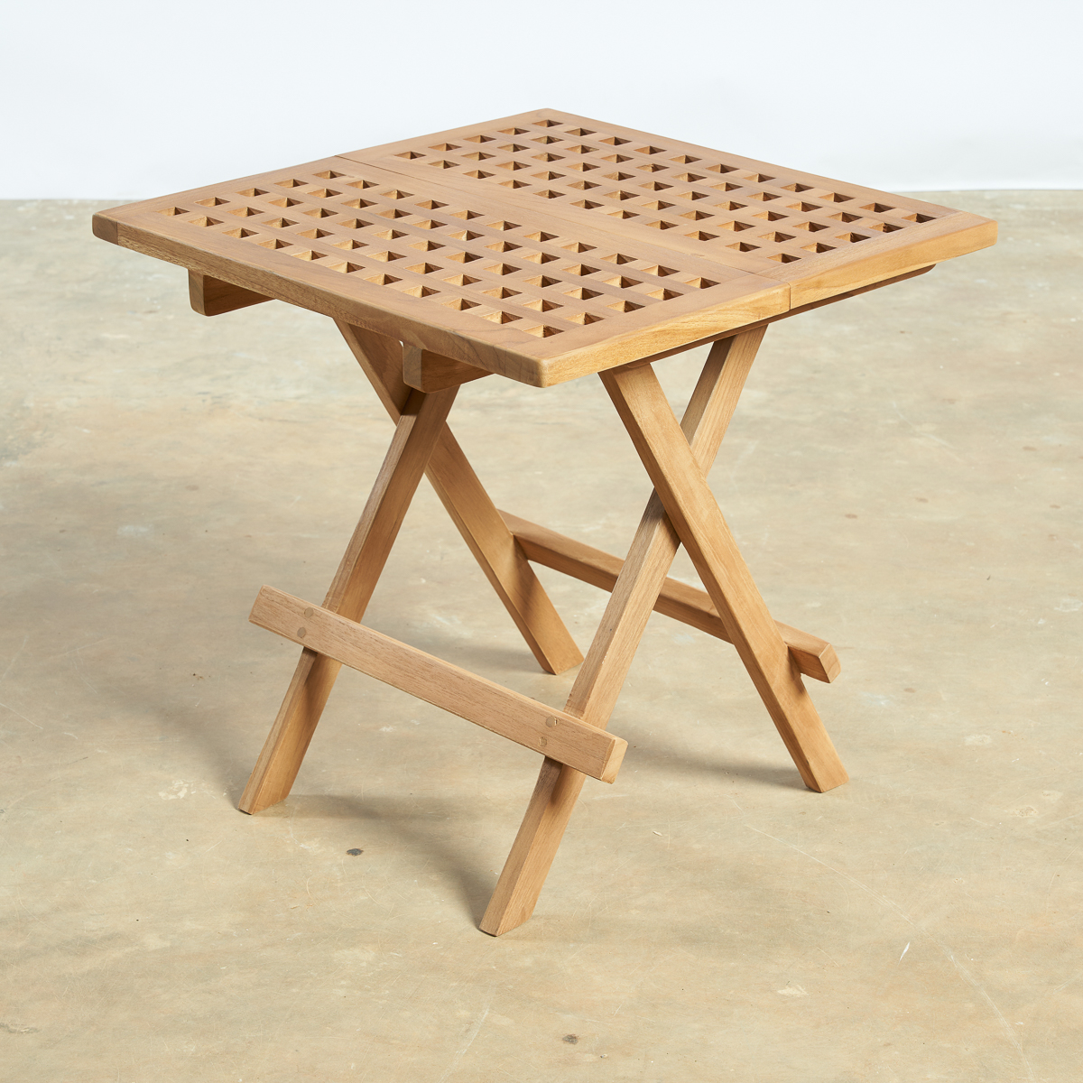 Table basse pliante Picnic 50 x 50 cm en teck huilé - wood-en-stock