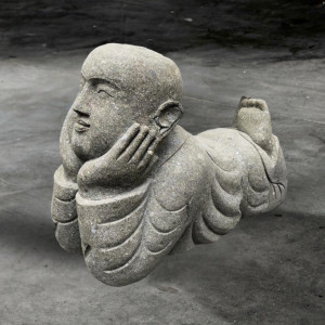 Statue de jardin moine shaolin en pierre naturelle 1 m